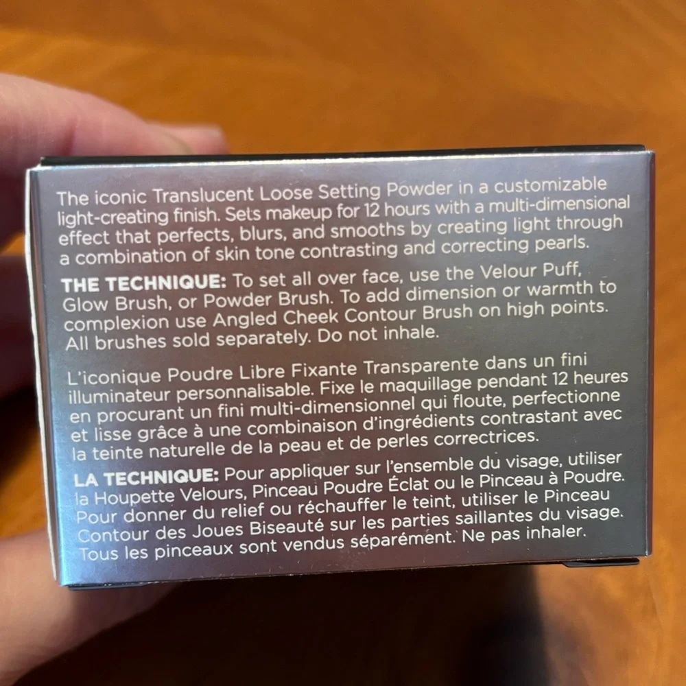 Laura Mercier Translucent Loose Setting Powder Light Catcher